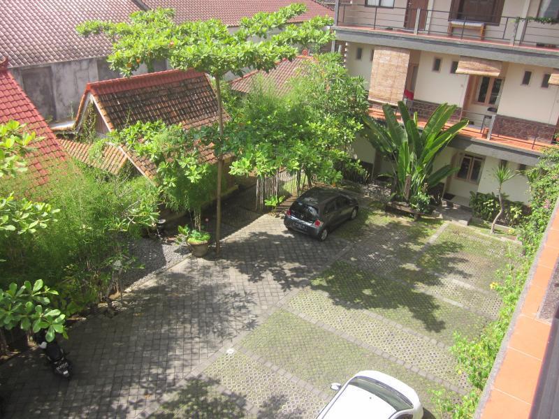Urbanview Hotel Wayan Mansion Denpasar  Exterior photo